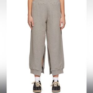 MM6 MAISON MARGIELA
Grey Cotton Lounge Pants